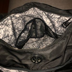Lulullemon maternity bag